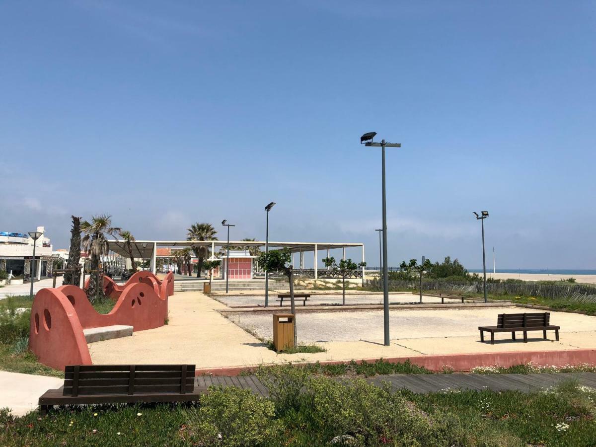 Maisonnette Vue Mer Pieds Dans L'Eau Wifi Leucate Extérieur photo